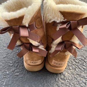 Beautiful Bailey Bow Uggs